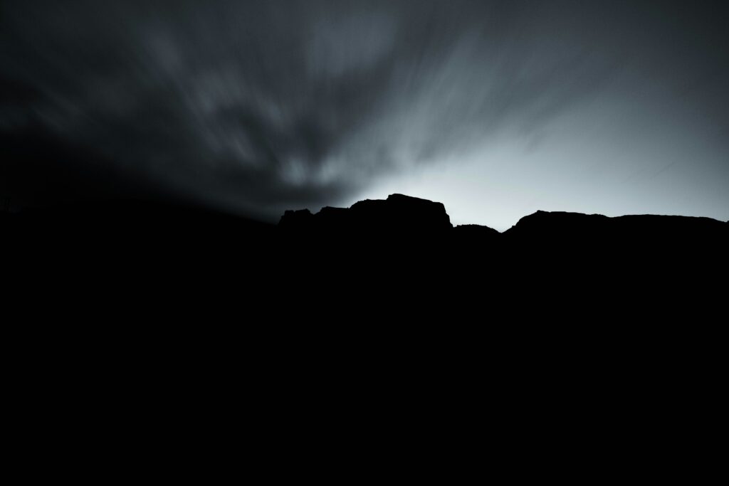 jack-white-bzhmx8HuOUs-unsplash